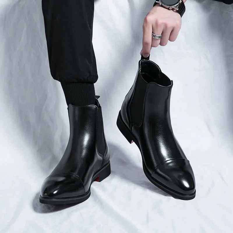 Calvino | Cap-Toe Leather Chelsea Boot