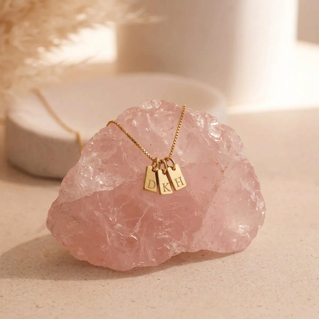 Ivy initial pendant necklace